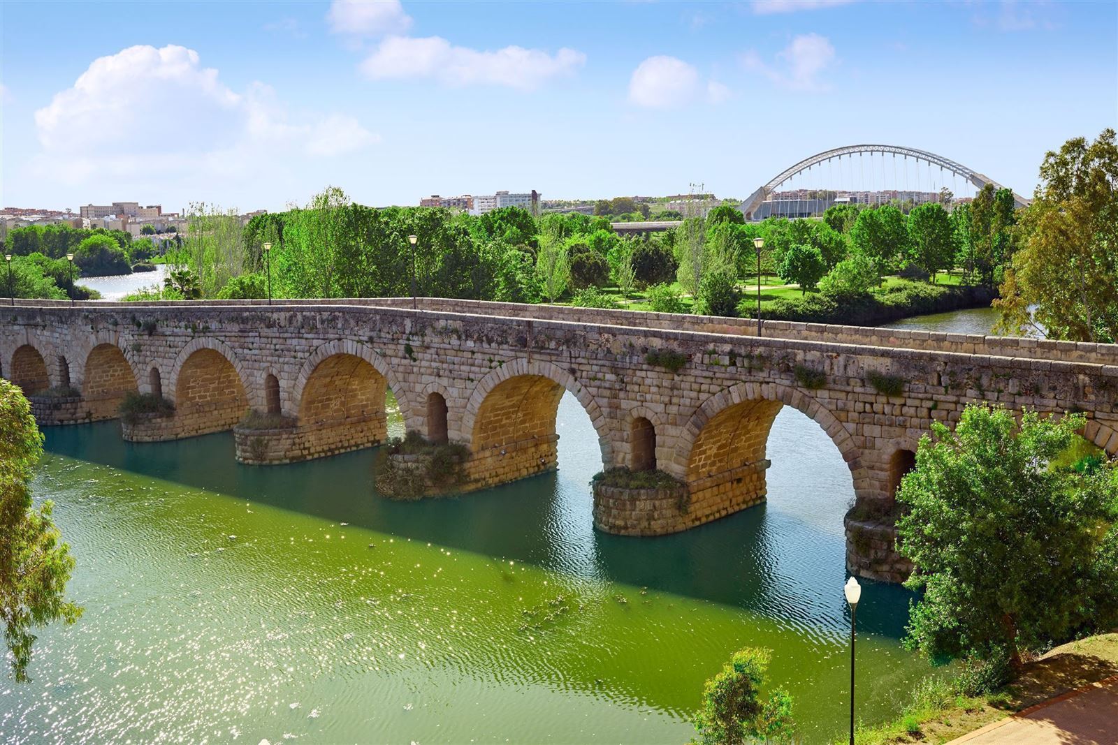 Römische Brücke über den Fluss Guadiana in Merida 